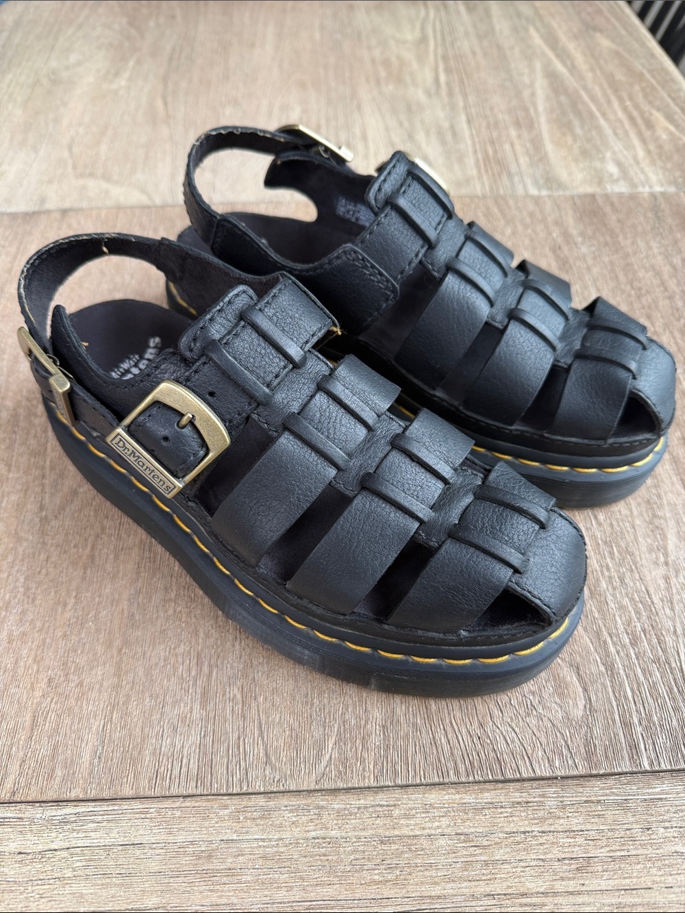 Dr. Martens Wrenlie Unisex Fisherman’s Sandals Size Women’s US 8